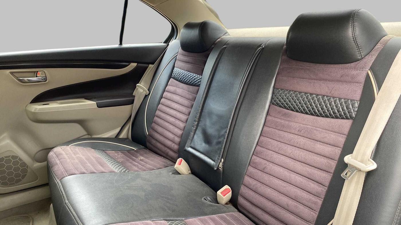 2015 Maruti Ciaz ZDI SHVS, Diesel, Manual, 91,882 km, Right Side Rear Door Cabin