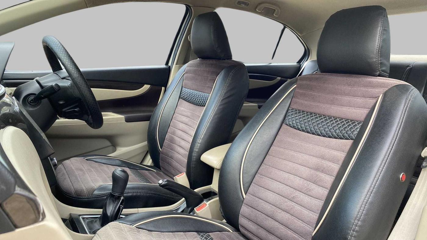 2015 Maruti Ciaz ZDI SHVS, Diesel, Manual, 91,882 km, Right Side Front Door Cabin