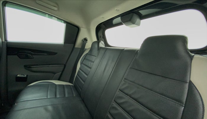 2018 Mahindra KUV 100 NXT K2 6 STR, Petrol, Manual, 51,108 km, Right Side Rear Door Cabin