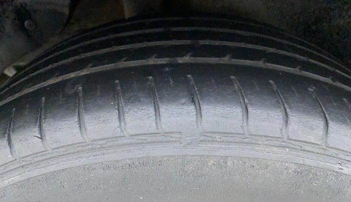 2016 Hyundai Creta S 1.6 PETROL, Petrol, Manual, 50,809 km, Right Rear Tyre Tread