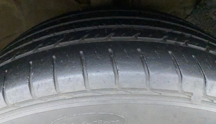2016 Hyundai Creta S 1.6 PETROL, Petrol, Manual, 50,809 km, Right Front Tyre Tread