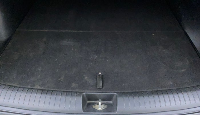 2016 Hyundai Creta S 1.6 PETROL, Petrol, Manual, 50,809 km, Boot Inside