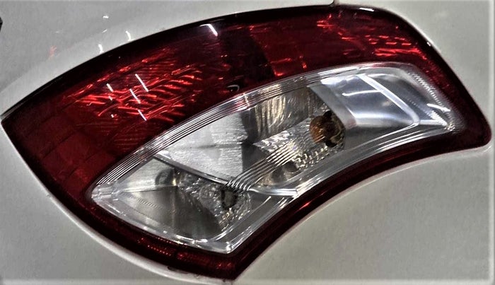 2014 Maruti Swift VDI, Diesel, Manual, 78,352 km, Right tail light - Minor scratches