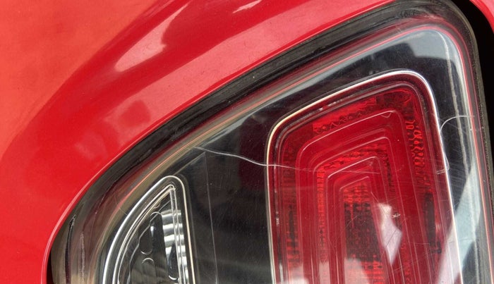 2018 Mahindra KUV 100 NXT K2+ P 6 STR, Petrol, Manual, 89,069 km, Right tail light - Minor scratches