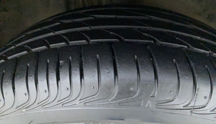 2021 Toyota YARIS J MT, Petrol, Manual, 9,783 km, Right Front Tyre Tread