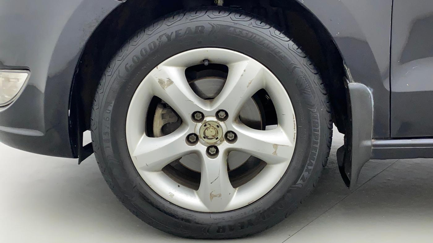 2012 Skoda Rapid ELEGANCE 1.6 MPI MT, Petrol, Manual, 86,695 km, Left Front Wheel