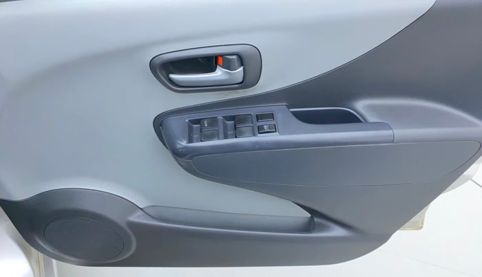 2010 Maruti A Star VXI, Petrol, Manual, 32,236 km, Driver Side Door Panels Control