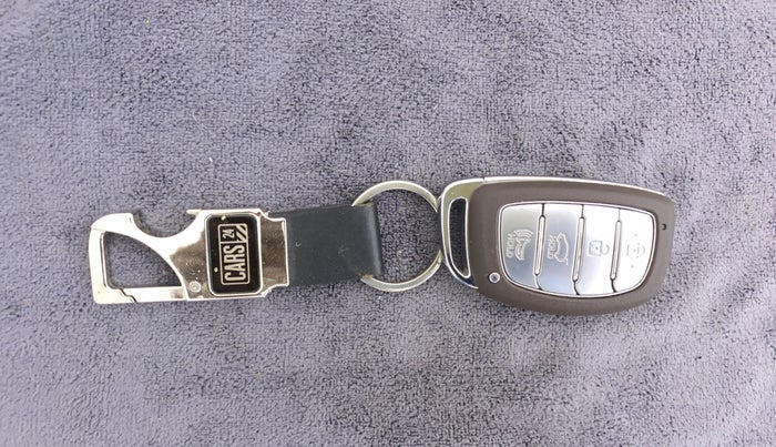 2022 Hyundai NEW I20 N LINE N8 1.0 TURBO GDI DCT DUAL TONE, Petrol, Automatic, 6,840 km, Key Close Up