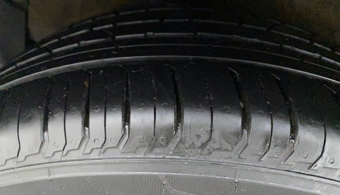 2022 Hyundai NEW I20 N LINE N8 1.0 TURBO GDI DCT DUAL TONE, Petrol, Automatic, 6,840 km, Right Rear Tyre Tread