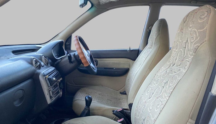 2010 Hyundai Santro Xing GLS, Petrol, Manual, 33,404 km, Right Side Front Door Cabin