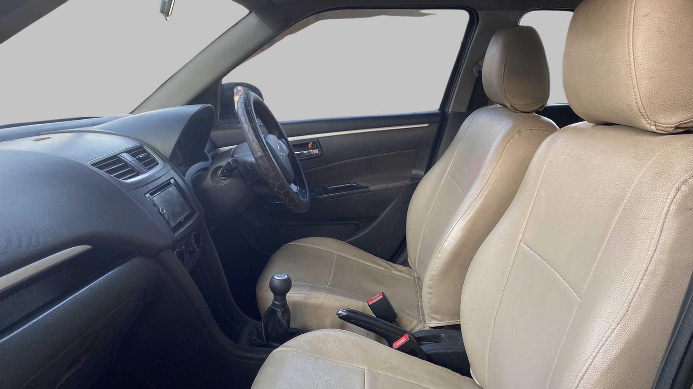 2013 Maruti Swift VDI, Diesel, Manual, 45,187 km, Right Side Front Door Cabin