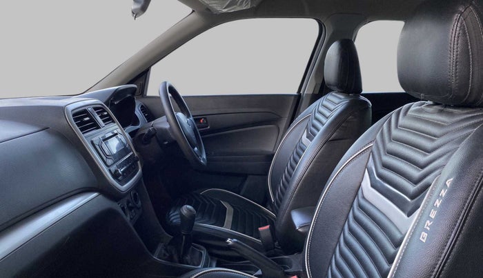2018 Maruti Vitara Brezza LDI, Diesel, Manual, 49,130 km, Right Side Front Door Cabin