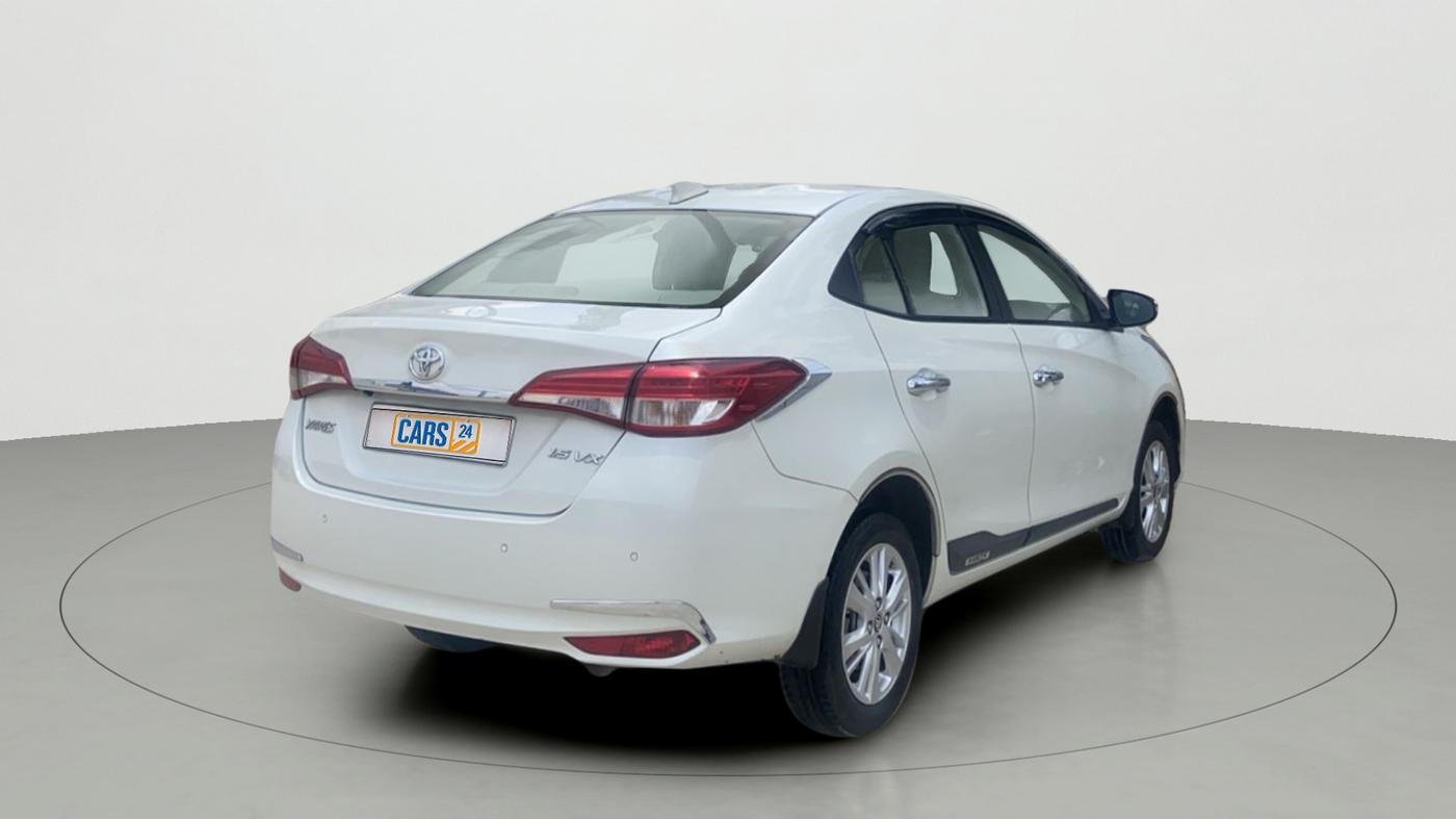 2020 Toyota YARIS VX CVT, Petrol, Automatic, 22,541 km, Right Back Diagonal