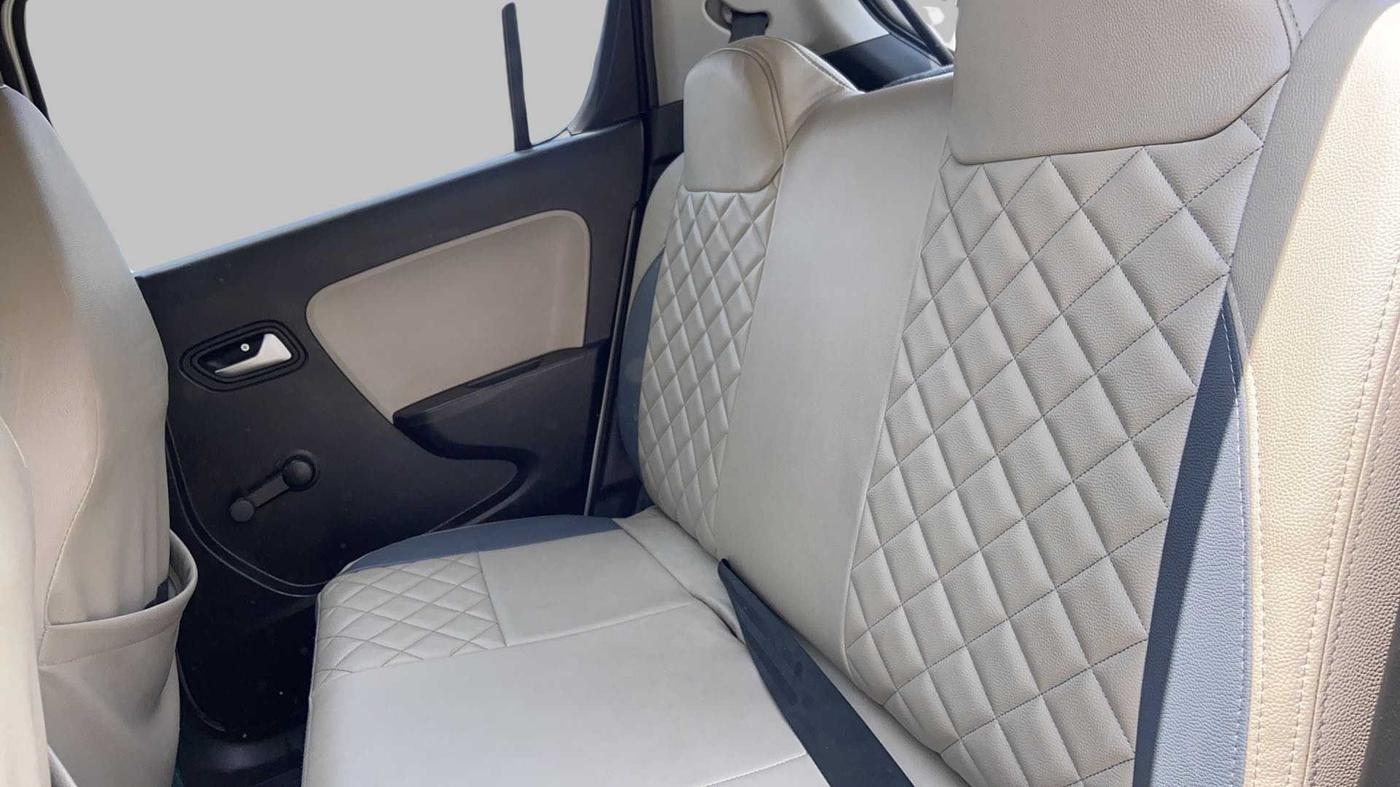 2019 Maruti Alto VXI, Petrol, Manual, 17,101 km, Right Side Rear Door Cabin