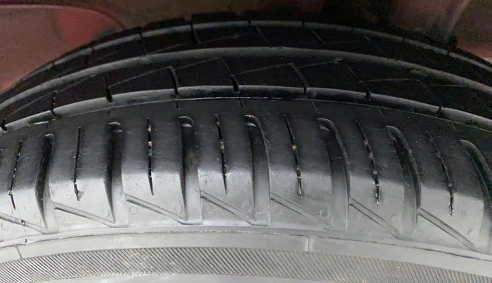 2021 Hyundai NEW SANTRO MAGNA, Petrol, Manual, 18,055 km, Left Rear Tyre Tread