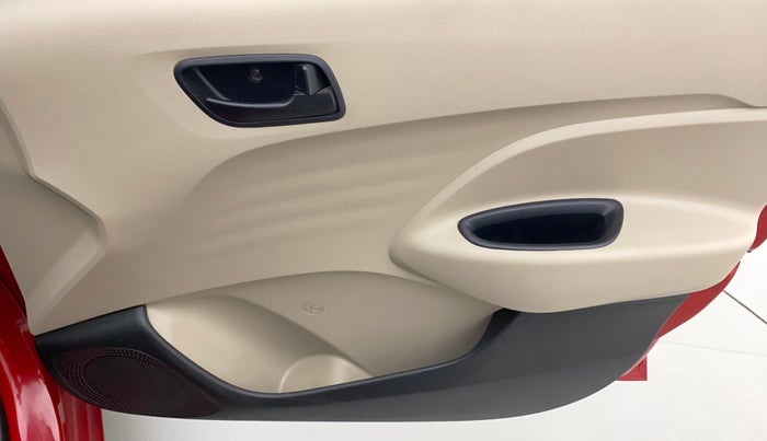 2021 Hyundai NEW SANTRO MAGNA, Petrol, Manual, 18,055 km, Driver Side Door Panels Control