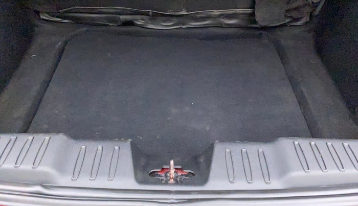 2021 Tata ALTROZ XE PETROL, Petrol, Manual, 39,436 km, Boot Inside