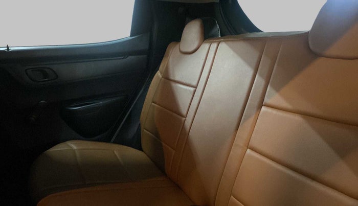 2019 Renault Kwid RXL, Petrol, Manual, 32,064 km, Right Side Rear Door Cabin