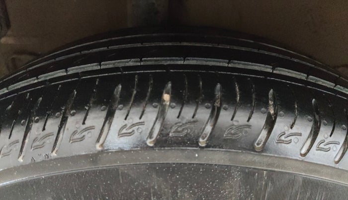 2023 KIA SONET HTK PLUS 1.0 IMT, Petrol, Manual, 28,540 km, Right Rear Tyre Tread