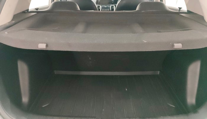 2023 KIA SONET HTK PLUS 1.0 IMT, Petrol, Manual, 28,540 km, Boot Inside