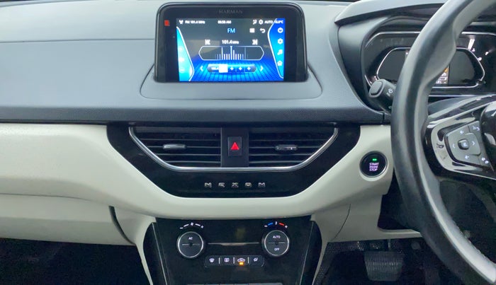 2022 Tata NEXON XZA PLUS (O) PETROL DUAL TONE, Petrol, Automatic, 17,665 km, Air Conditioner