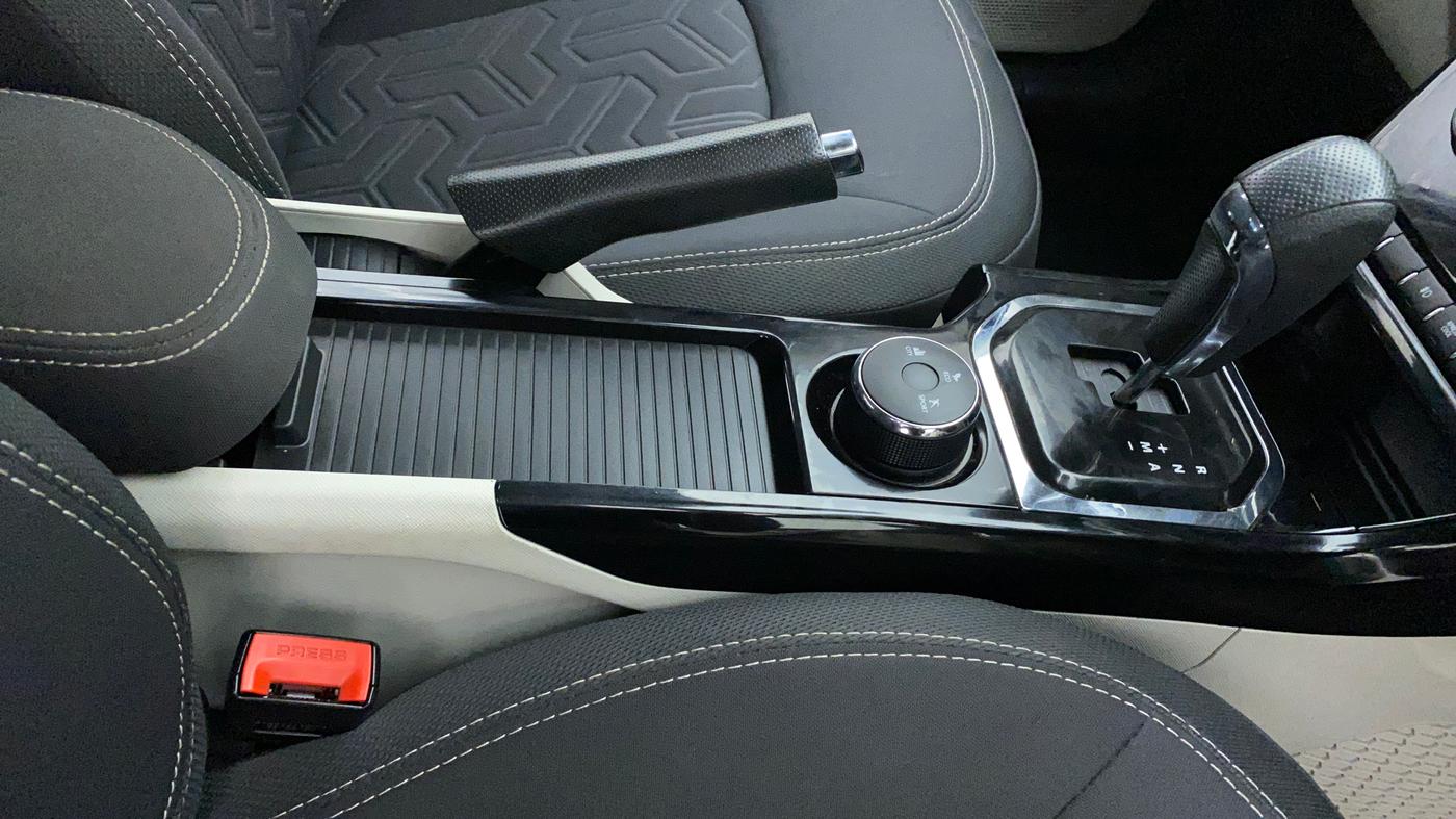 2022 Tata NEXON XZA PLUS (O) PETROL DUAL TONE, Petrol, Automatic, 17,665 km, Gear Lever