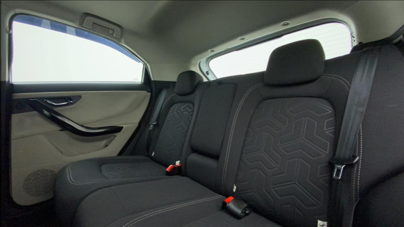 2022 Tata NEXON XZA PLUS (O) PETROL DUAL TONE, Petrol, Automatic, 17,665 km, Right Side Rear Door Cabin