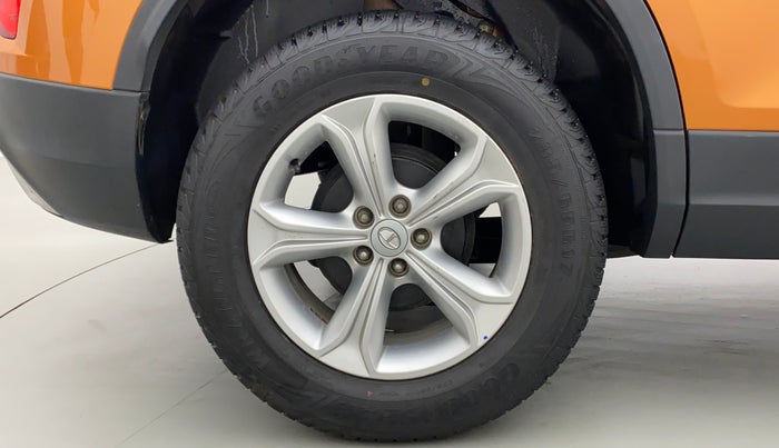 2019 Tata Harrier XZ 2.0L, Diesel, Manual, 22,712 km, Right Rear Wheel