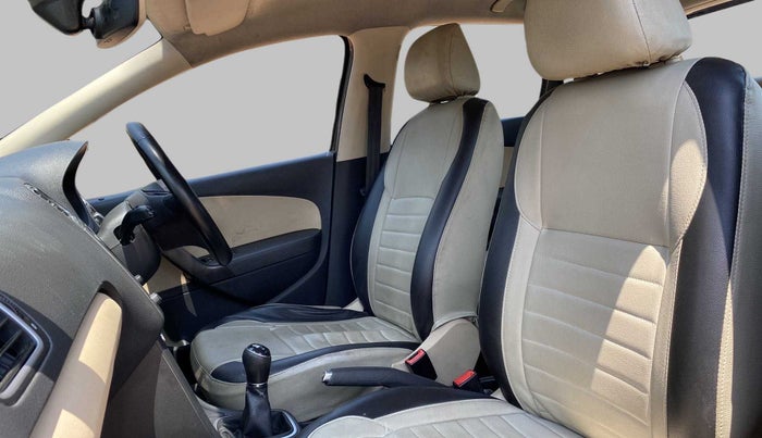 2016 Volkswagen Polo HIGHLINE1.2L, Petrol, Manual, 51,501 km, Right Side Front Door Cabin