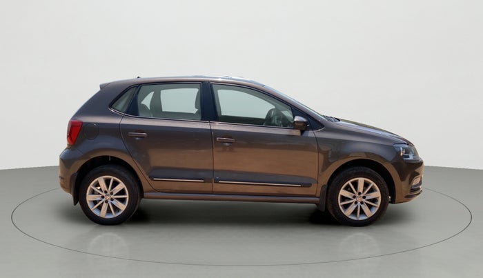 2016 Volkswagen Polo HIGHLINE1.2L, Petrol, Manual, 51,501 km, Right Side View
