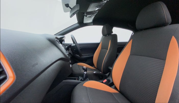 2017 Hyundai i20 Active 1.2 SX, Petrol, Manual, 32,902 km, Right Side Front Door Cabin