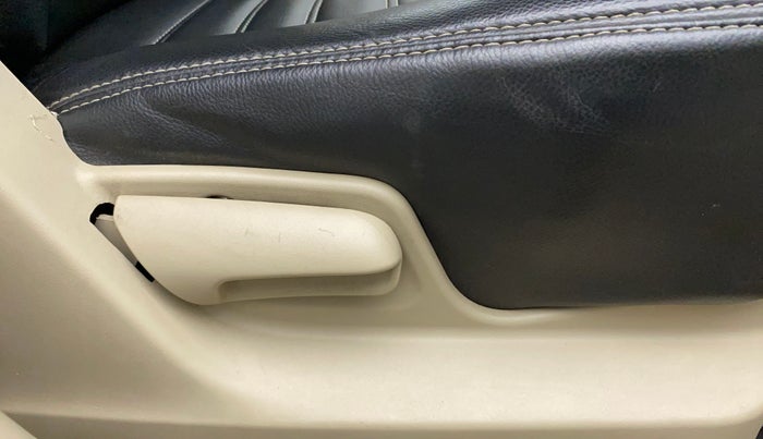 2015 Maruti Swift Dzire VDI, Diesel, Manual, 93,441 km, Driver Side Adjustment Panel