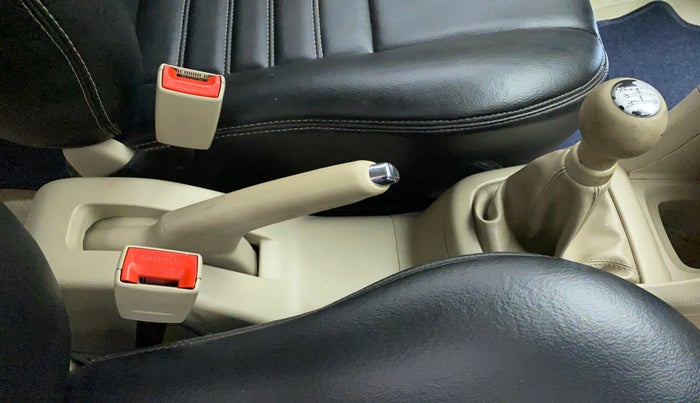 2015 Maruti Swift Dzire VDI, Diesel, Manual, 93,441 km, Gear Lever