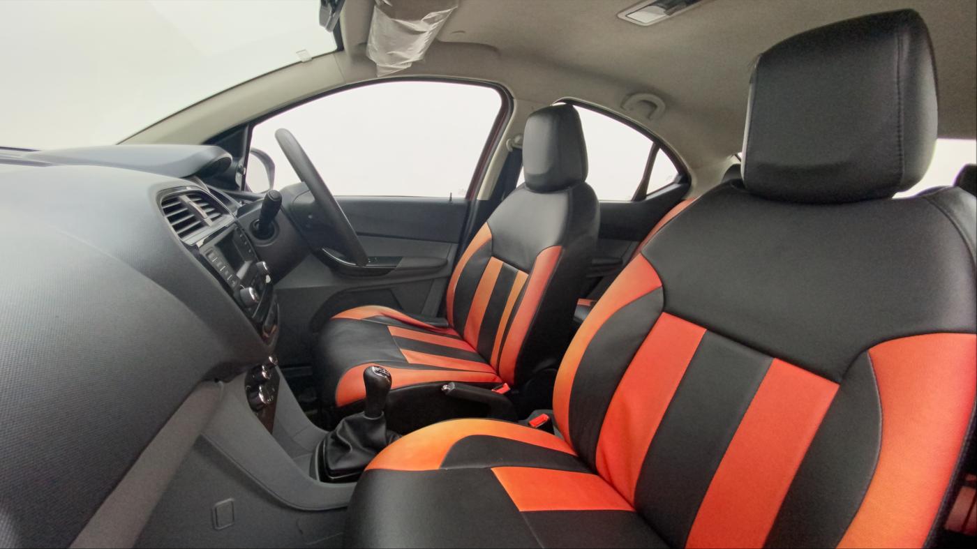 2017 Tata TIGOR XT DIESEL, Diesel, Manual, 42,517 km, Right Side Front Door Cabin