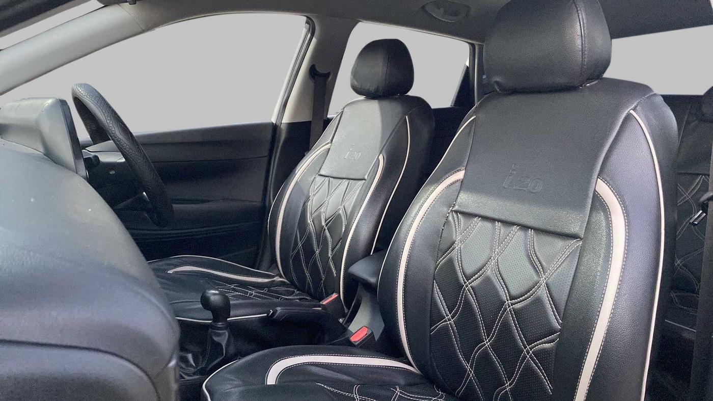 2020 Hyundai NEW I20 SPORTZ 1.2 MT, Petrol, Manual, 34,139 km, Right Side Front Door Cabin