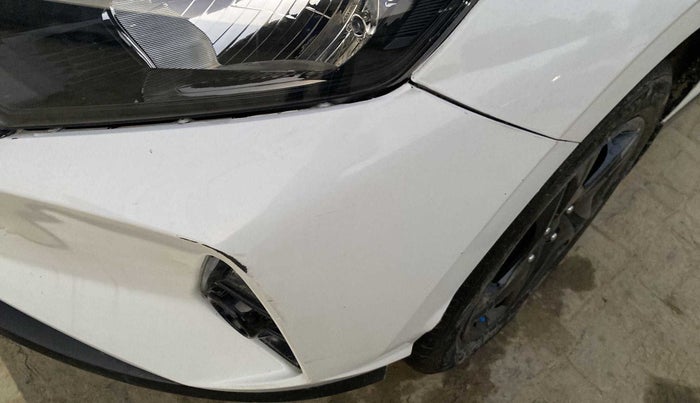 2020 Hyundai NEW I20 SPORTZ 1.2 MT, Petrol, Manual, 34,139 km, Front bumper - Slightly dented