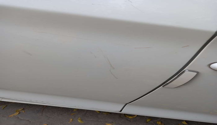 2018 Honda Amaze 1.2L I-VTEC S CVT, Petrol, Automatic, 37,561 km, Right rear door - Minor scratches