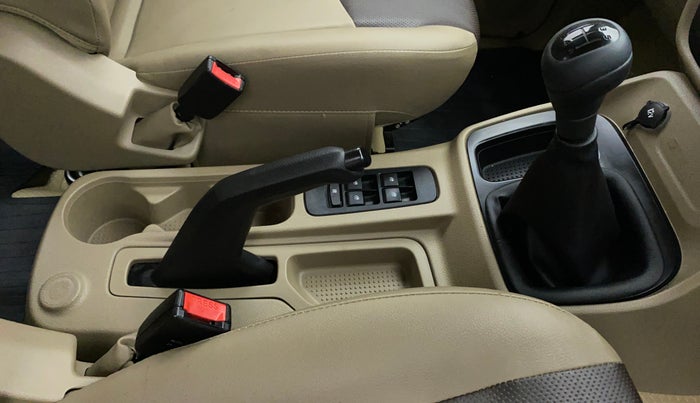 2022 Mahindra BOLERO NEO N 4, Diesel, Manual, 13,159 km, Gear Lever