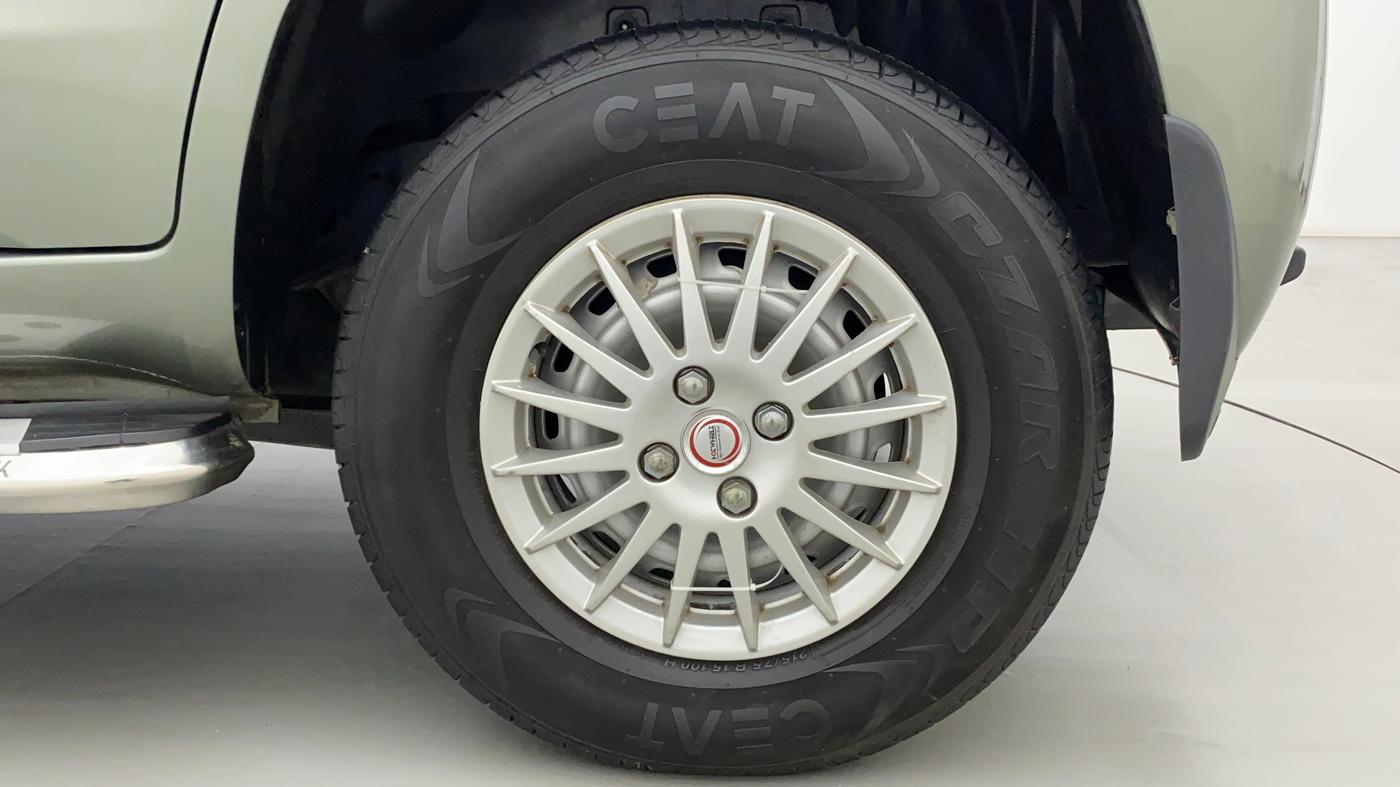 2022 Mahindra BOLERO NEO N 4, Diesel, Manual, 13,159 km, Left Rear Wheel