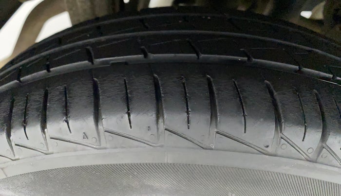 2019 Maruti Alto VXI, Petrol, Manual, 18,501 km, Right Rear Tyre Tread