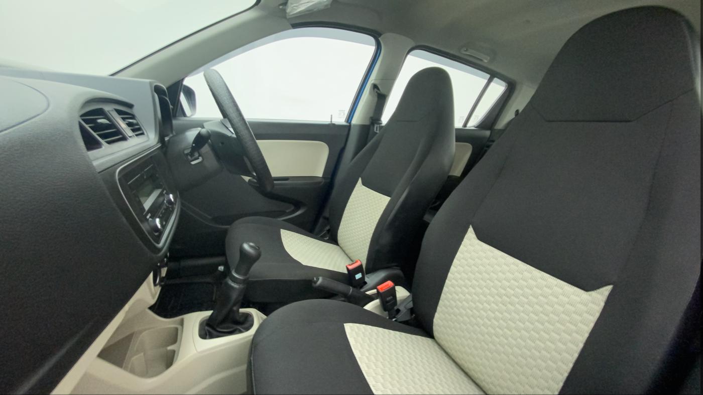 2019 Maruti Alto VXI, Petrol, Manual, 18,501 km, Right Side Front Door Cabin