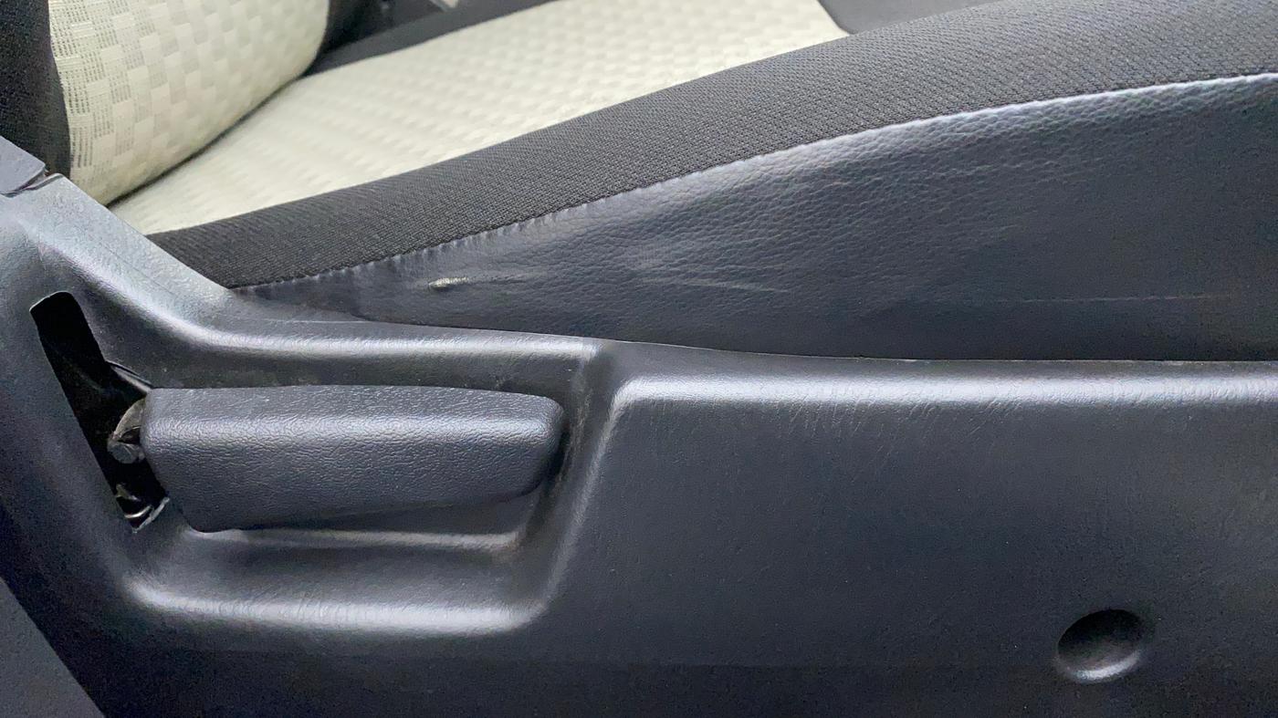 2019 Maruti Alto VXI, Petrol, Manual, 18,501 km, Driver Side Adjustment Panel