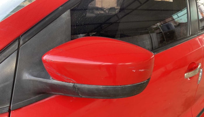 2014 Volkswagen Polo HIGHLINE DIESEL, Diesel, Manual, 65,813 km, Left rear-view mirror - Mirror movement not proper