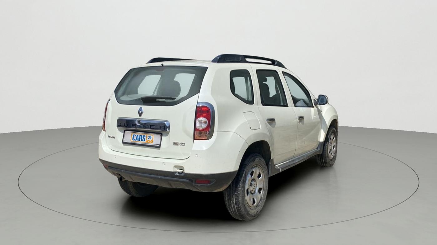 2015 Renault Duster 85 PS RXL, Diesel, Manual, 94,705 km, Right Back Diagonal