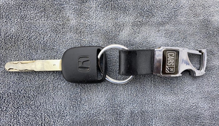 2016 Honda Amaze 1.2L I-VTEC E, Petrol, Manual, 59,395 km, Key Close Up