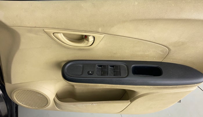 2016 Honda Amaze 1.2L I-VTEC E, Petrol, Manual, 59,395 km, Driver Side Door Panels Control