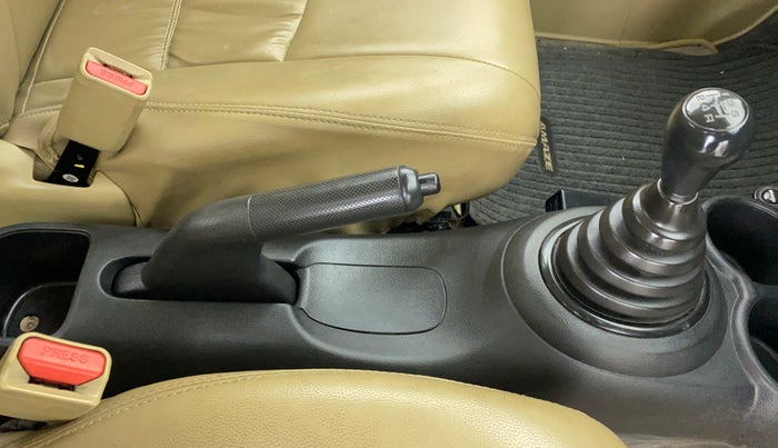 2016 Honda Amaze 1.2L I-VTEC E, Petrol, Manual, 59,395 km, Gear Lever