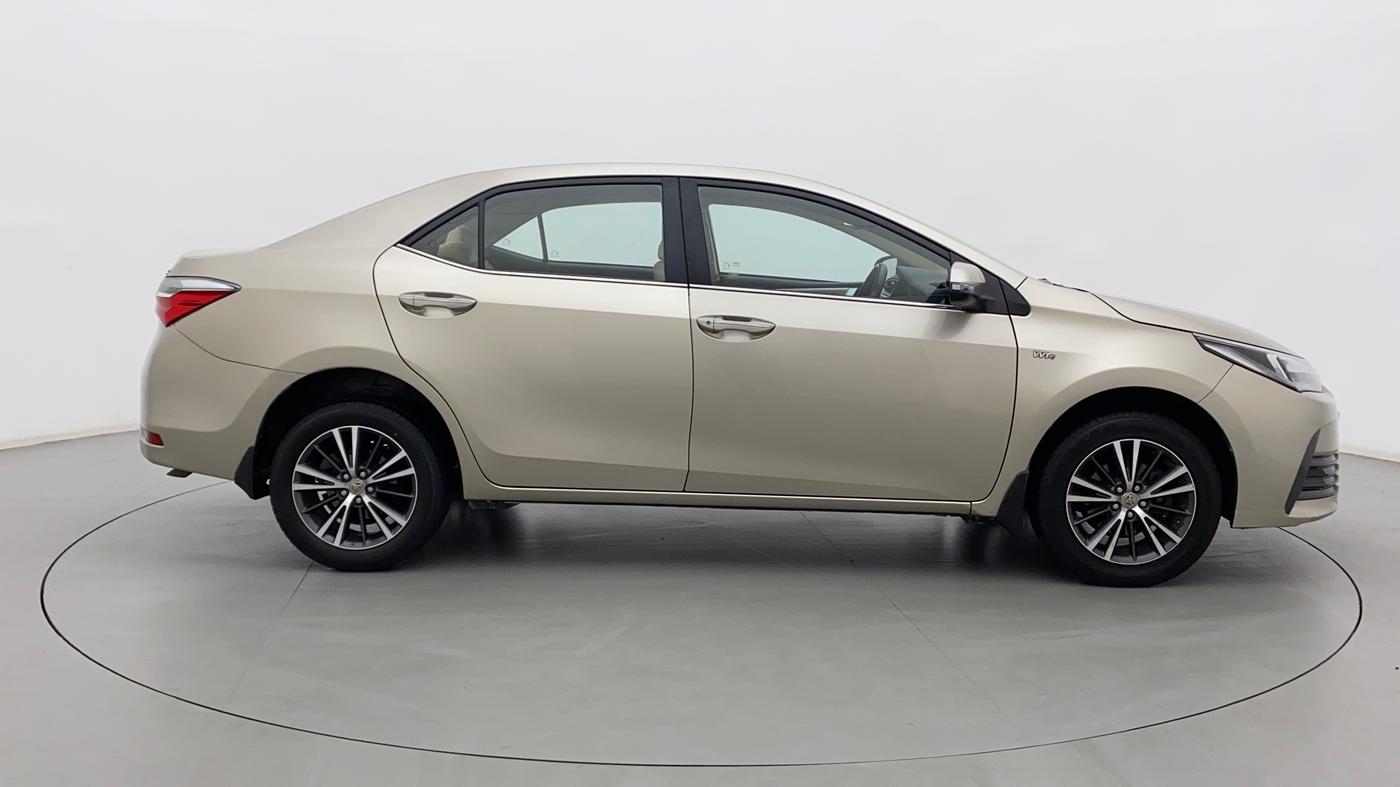2017 Toyota Corolla Altis GL PETROL, Petrol, Manual, 63,769 km, Right Side View
