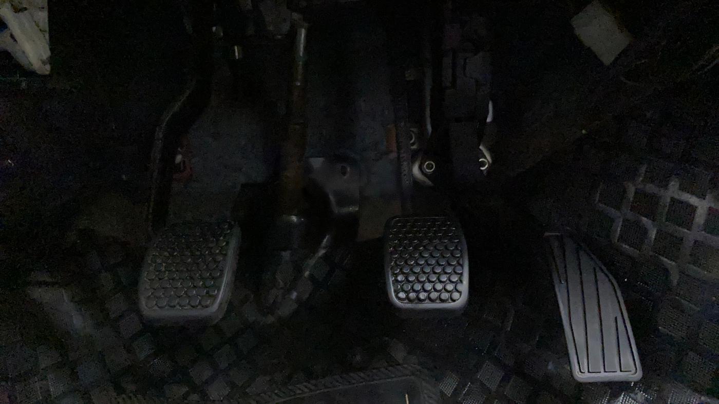 2018 Maruti Alto 800 LXI, Petrol, Manual, 68,347 km, Pedals