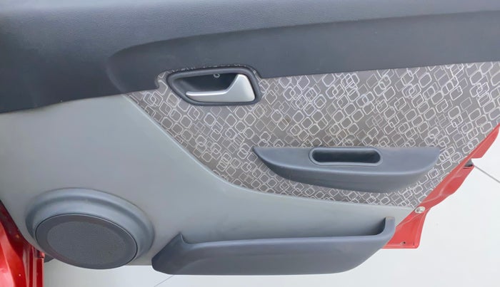 2018 Maruti Alto 800 LXI, Petrol, Manual, 68,347 km, Driver Side Door Panels Control